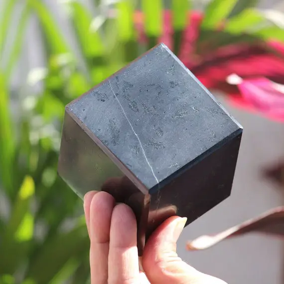 Natural 70mm Black Tourmaline Stone Healing Chakra Polished Stone Gemstone Cube Square