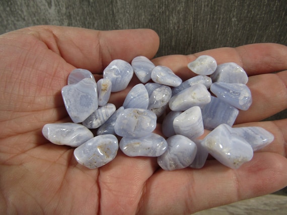 Blue Lace Agate Tumbled Stone 1/2 Inch + T108