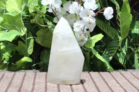 Amazing Large Calcite Point Stone Meditation Point Metaphysical Aura Reiki Calcite Free Foam Natural Tower