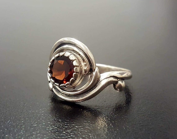 Garnet Ring, Natural Garnet, January Birthstone, Red Vintage Ring, January Ring, Red Garnet Ring, Unique Rings, Solid Silver Ring, Garnet