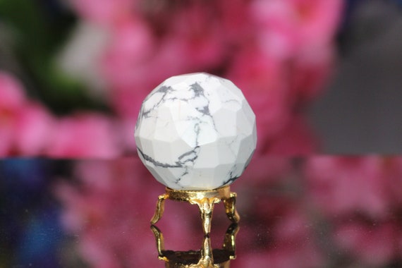 Beautiful 55mm Howlite Crystal Stone Metaphysical Meditation Healing Charged Reiki Sphere Ball