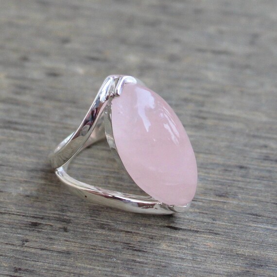 Rose Quartz Ring, Natural Love Stone, Valentine Gift Idea, Sterling Silver Rings, Statement Rings, New Year Gift, Customizable Gemstone Ring