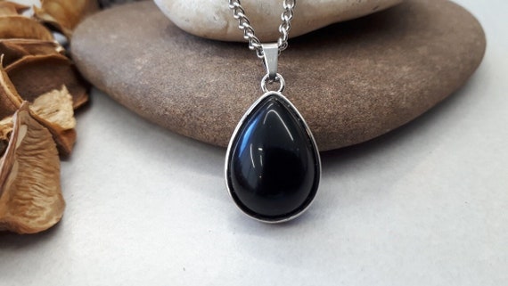 Black Tourmaline Necklace / Black Tourmaline Pendant - Crystal Necklaces - Black Stone Pendant - Tourmaline Jewelry - Protection Necklace