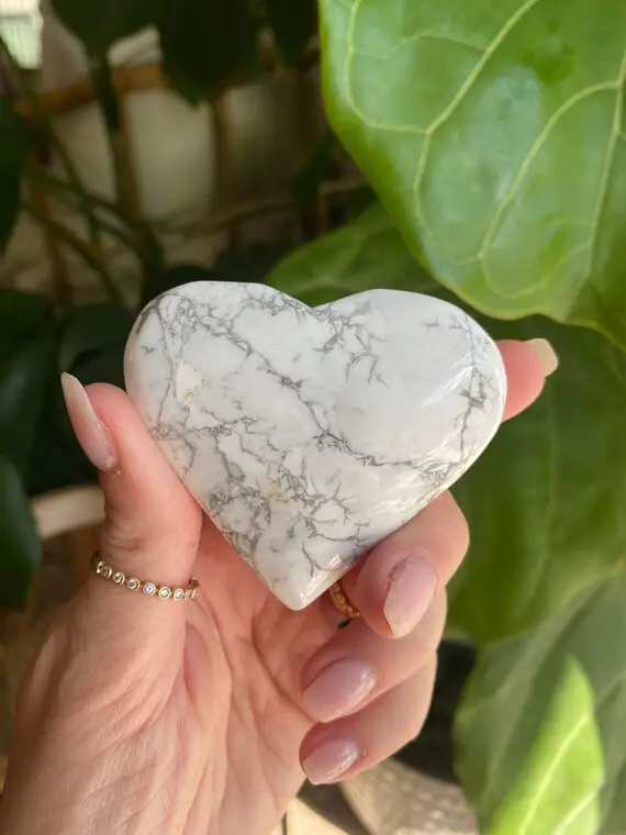 White Howlite Heart, White Howlite Hearts, Protection Stone, Healing Stone, Love Stone