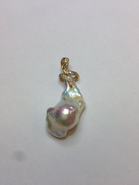 Natural Freshwater Pearl Pendant In 14k Yellow Gold!!