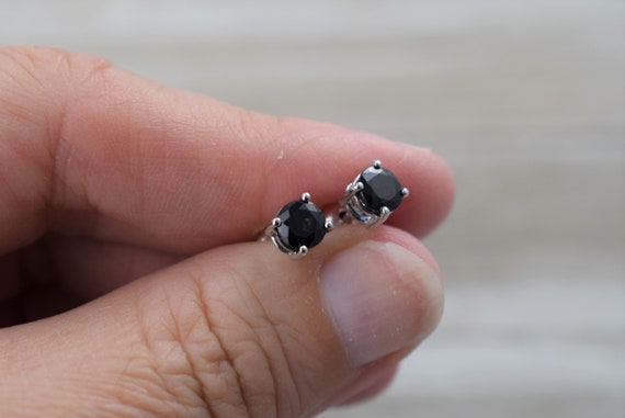 Blue Sapphire Stud Earrings (sterling Silver) - Natural Faceted Gemstone Studs - 5 Or 6 Mm
