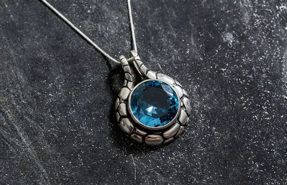 Blue Topaz Pendant, Natural Blue Topaz, Vintage Pendants, December Birthstone, Genuine Topaz, December Pendant, Blue Pendant, Silver Pendant