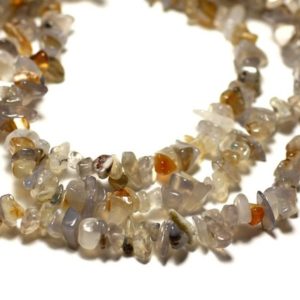 Shop Agate Chip & Nugget Beads! Fil 89cm 310pc env – Perles de Pierre – Agate grise naturelle Rocailles Chips 4-10mm | Natural genuine chip Agate beads for beading and jewelry making.  #jewelry #beads #beadedjewelry #diyjewelry #jewelrymaking #beadstore #beading #affiliate #ad