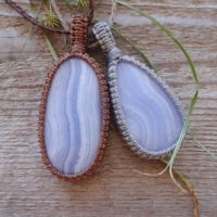 Blue Lace Agate Macrame Necklace | Natural genuine Gemstone jewelry. Buy crystal jewelry, handmade handcrafted artisan jewelry for women.  Unique handmade gift ideas. #jewelry #beadedjewelry #beadedjewelry #gift #shopping #handmadejewelry #fashion #style #product #jewelry #affiliate #ad