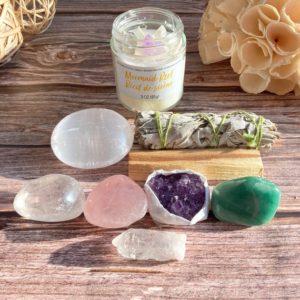Shop Gifts for Crystal Lovers! Crystal Gift Box, Gift Box, Polished Crystal Gift Box With Sage Smudge Kit For Happy Home, Beginner Crystal Kit, Crystal Set, Crystal Candle | Shop jewelry making and beading supplies, tools & findings for DIY jewelry making and crafts. #jewelrymaking #diyjewelry #jewelrycrafts #jewelrysupplies #beading #affiliate #ad