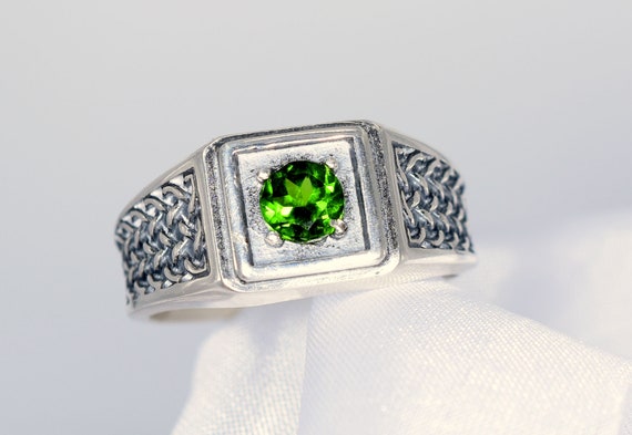 Chrome Diopside Ring, Genuine 5mm Round Faceted Gemstone, Set In 925 Sterling Silver Woven Style Band