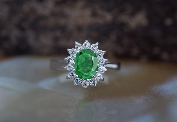 1 Carat Green Emerald Engagement Ring-diamond Ring With Emerald-halo Emerald Ring-oval Cut Engagement Ring-diana Ring-vintage Emerald Ring