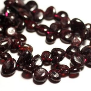 Shop Garnet Chip & Nugget Beads! Fil 39cm 53pc env – Perles de Pierre – Grenat Rouge Chips 7-14mm | Natural genuine chip Garnet beads for beading and jewelry making.  #jewelry #beads #beadedjewelry #diyjewelry #jewelrymaking #beadstore #beading #affiliate #ad