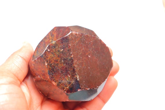 Garnet Dodecahedron, High Polished, Self Standing, Deeply Grounding, Stability, Root Chakra, Naturally Formed, Garnet Tumble.