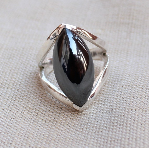 Hematite Sterling Silver Ring, Gift For Her, Natural Hematite Gemstone Jewelry, Natural Iron Ore Gemstone, Statement Ring, Christmas Jewelry