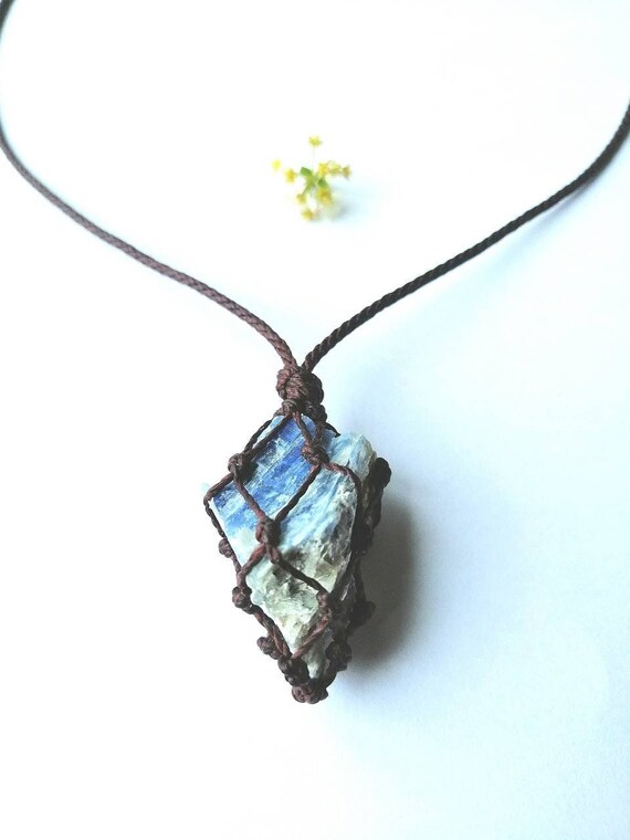 Blue Kyanite, Blue Kyanite Necklace, Kyanite Necklace, Vibration Stone, Meditation Stone, Meditative Jewelry, Stone To Open Chakras