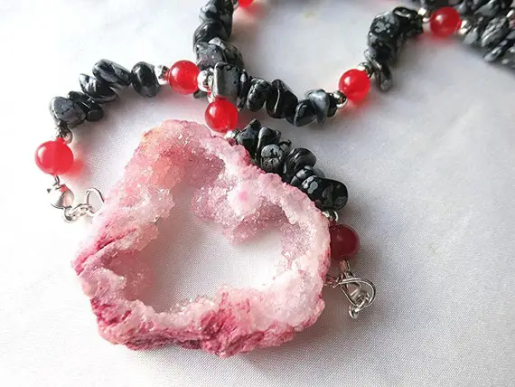 Romantic Red Geode Heart Choker Necklace With Black Obsidian. Raw Crystal Druzy Jewelry. Valentine's Day, Gothic. Adjustable.