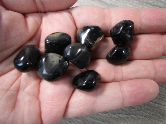 Black Onyx 1/2 Inch + Tumbled Stone T210