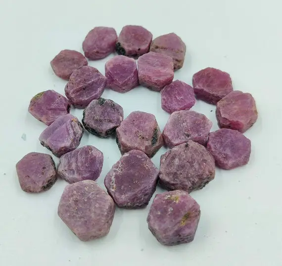 Purple Ruby Raw 10 / 25 Piece Lot , Ruby Natural Gemstone Raw, Healing Crystal Raw 6x8,8x10,10x12,12x15,15x20 Mm Size