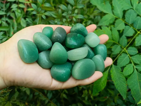 Green Aventurine Tumbled Stones 20-40mm (1 Inch To 1.5 Inches)