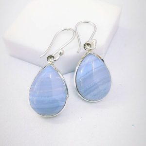 Beautiful Blue Lace Agate Earring, 925 Sterling Silver, Sky Blue Stone, Valentine's Gift, Anniversary Gift, Gift for her. Free Shipping. | Natural genuine Blue Lace Agate earrings. Buy crystal jewelry, handmade handcrafted artisan jewelry for women.  Unique handmade gift ideas. #jewelry #beadedearrings #beadedjewelry #gift #shopping #handmadejewelry #fashion #style #product #earrings #affiliate #ad