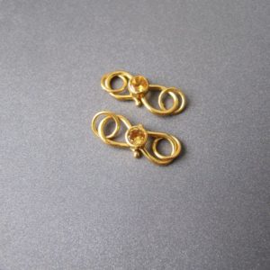 Shop Citrine Rings! Citrine Clasp • 18x7mm S Hook • 6.25mm rings with 4.50mm hole • 26mm total length • Gold vermeil Silver 925 • Natural gemstone | Natural genuine Citrine rings, simple unique handcrafted gemstone rings. #rings #jewelry #shopping #gift #handmade #fashion #style #affiliate #ad