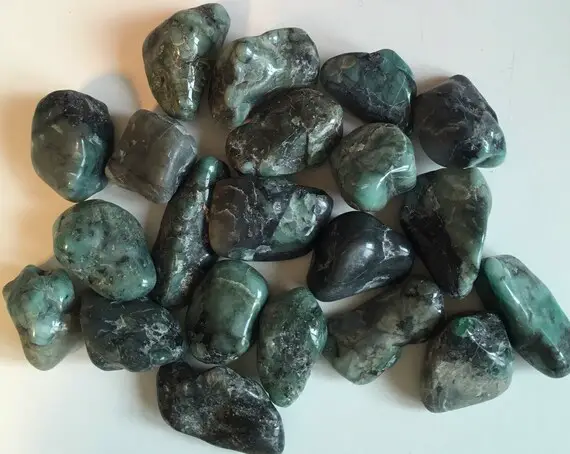 Emerald Medium To Large Tumbled Stone, Inspiration Stone, Healing Stone, Healing Crystal, Chakra Stone, Spiritual Stone