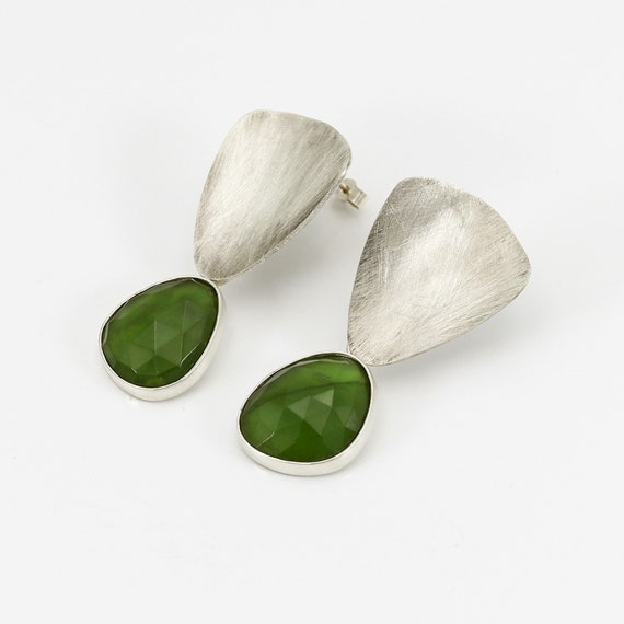 Green Serpentine Earrings In Brushed Silver, Rose Cut Stone Drop Earrings. Elegant Modern Jewelry, Designer Earrings. Unique Earrings