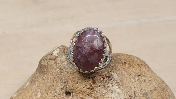 Simple Oval Purple Lepidolite Ring. Sterling Silver Reiki Jewelry. Libra Jewelry. Purple Gemstone Statement Rings For Women. 18x13mm Stone