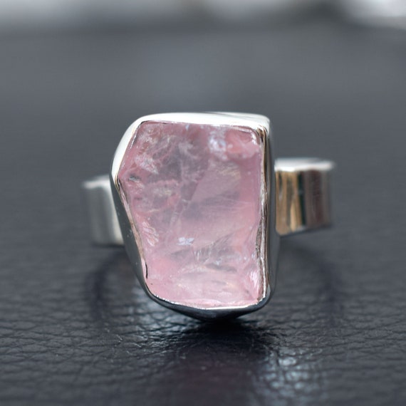 Pink Rose Quartz Ring, Rose Quartz Crystal Ring, Raw Rose Quartz Ring, 925 Sterling Silver Rose Quartz Ring, Pink Stone Rings-u425