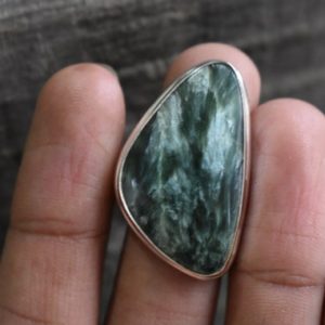 Shop Seraphinite Rings! natural green seraphinite ring,925 silver ring,natural seraphinite ring,seraphinite ring,green seraphinite ring,unique shape ring | Natural genuine Seraphinite rings, simple unique handcrafted gemstone rings. #rings #jewelry #shopping #gift #handmade #fashion #style #affiliate #ad