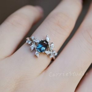 Unique Blue Topaz Ring/Silver Natural Inspired Oval London Blue Topaz Engagement Ring/Blue Gem Promise Ring Gift | Natural genuine Gemstone rings, simple unique alternative gemstone engagement rings. #rings #jewelry #bridal #wedding #jewelryaccessories #engagementrings #weddingideas #affiliate #ad