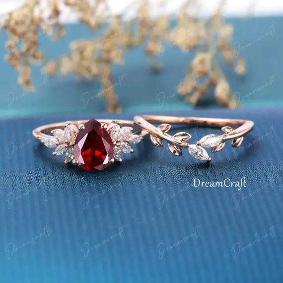 Vintage Garnet Engagement Ring Set Pear Shape Rose Gold Unique Cluster Engagement Ring Art Deco Ring Diamond Bridal Promise Ring Women