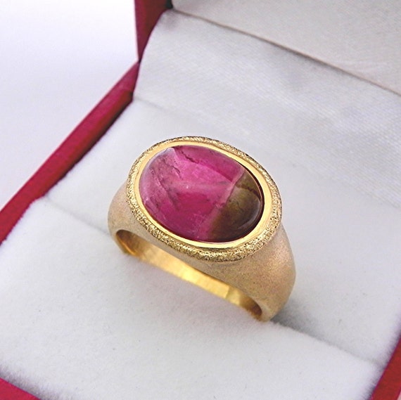 Aaaa Watermelon Tourmaline Cabochon   11x9mm  3.42 Carats   In Ladies 18k Yellow Gold Cocktail Ring 10 Grams. 2613
