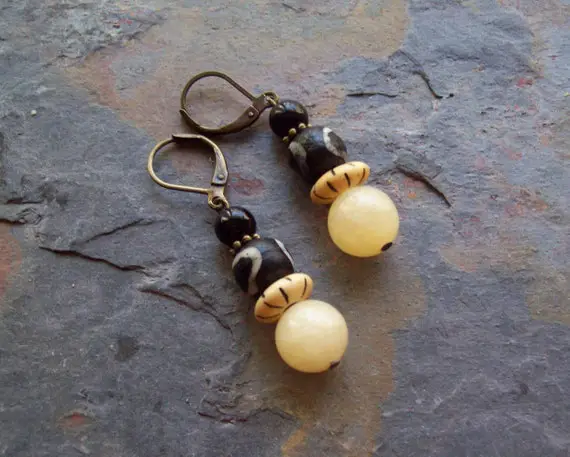Adinkra – Ethnic Honey Yellow Calcite Earrings With Carved Bone Beads And Black Onyx #earrings #yellow #gifts #ethnicjewelry #jewelry