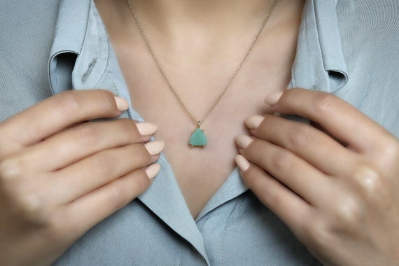 Green Aventurine Triangle Pendant · 24k Gold Pendant Necklace · Genuine Gemstone Necklace · Green Vintage Necklace
