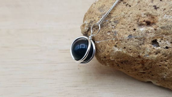 Minimalist Bloodstone Pendant Necklace. March Birthstone. Crystal Reiki Jewelry Uk. 3d Round Frame Necklace. 10mm Stone. 925 Sterling Silver