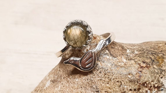 Labradorite Bird Ring. Reiki Jewelry For Uk. Bypass Adjustable Wrap Around Ring. Empowered Crystals. 925 Sterling Silver Rings For Women