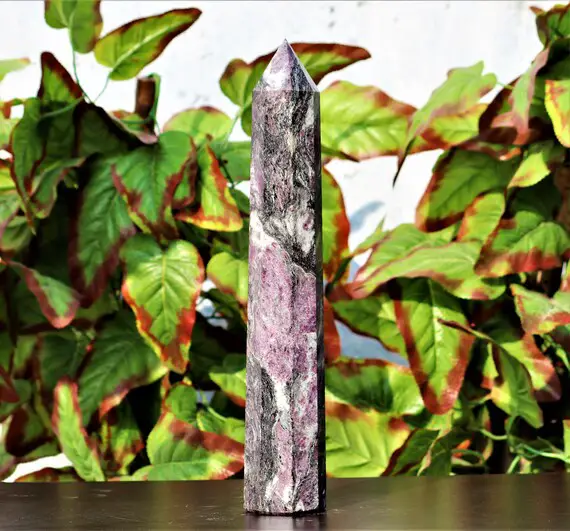 385mm Faceted Pink Ruby Corundum In Black Biotite - Large Spiritual Obelisk For Manifestation & Awakening, Gothic Yoga Room Decor Gift