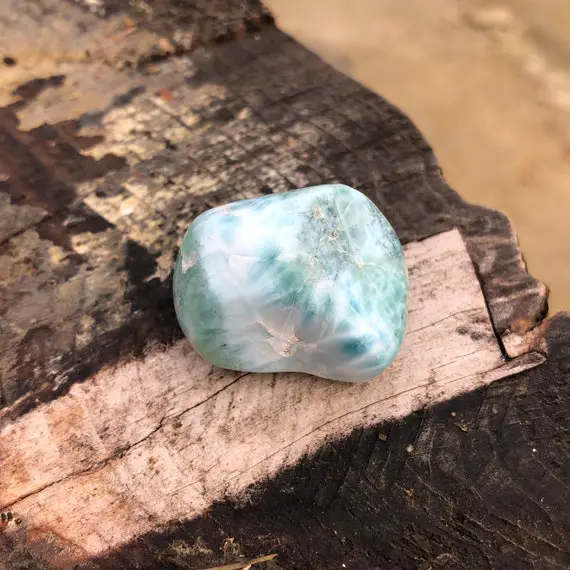 Larimar Tumbled Stone From The Dominican Republic 24g