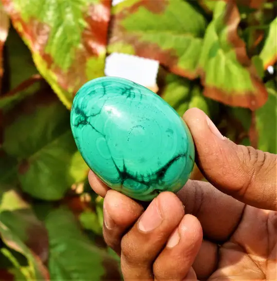 55mm Green Malachite Crystal Made Egg Natural Healing Chakra Stone Metaphysical Power Crystal Manifestation Spiritual Energy Home Decor Gift