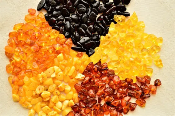 Natural Baltic Amber Beads Chip Style Polished Stone Gemstone, 4-7 Mm Size, Genuine Polished Stones, Honey, Cherry, Cognac, Lemon, Yolk