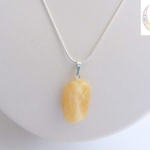 Orange calcite pendant, a natural stone that will bring you calm and balance. | Natural genuine Calcite pendants. Buy crystal jewelry, handmade handcrafted artisan jewelry for women.  Unique handmade gift ideas. #jewelry #beadedpendants #beadedjewelry #gift #shopping #handmadejewelry #fashion #style #product #pendants #affiliate #ad