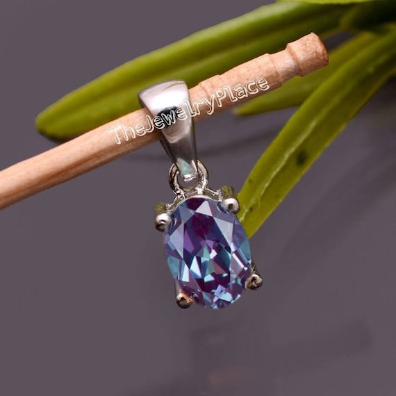 Oval Cut Alexandrite Necklace For Women- Color Changing Gemstone Pendant- Alexandrite Pendant In 925 Sterling Silver- Alexandite Pendant