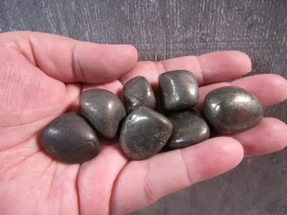 Pyrite Tumbled Stone 1 Inch + T326