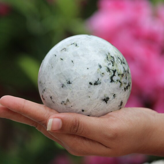 Aaa+ Large 90mm Natural Rainbow Moonstone Meditation Metaphysical Healing Energy Stone Sphere Ball