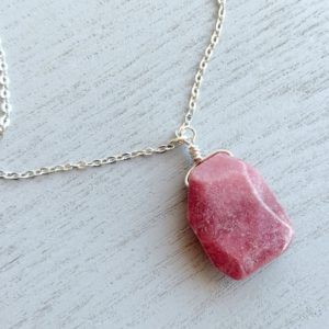Raw Rhodonite Necklace, Crystal Pendant Necklace, Emotional Healing Stone Necklace, Rhodonite Jewelry, Pink Stone Necklace, Dusty Pink, Boho | Natural genuine Array jewelry. Buy crystal jewelry, handmade handcrafted artisan jewelry for women.  Unique handmade gift ideas. #jewelry #beadedjewelry #beadedjewelry #gift #shopping #handmadejewelry #fashion #style #product #jewelry #affiliate #ad