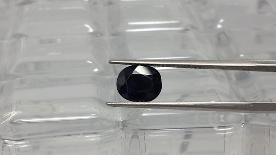 Genuine 2.4ct. Natural Blue Sapphire Faceted Oval Gemstone 8.9mm X 7.4mm X 4.1mm, Quality Natural Blue Sapphire Oval Corundum Loose Gemstone