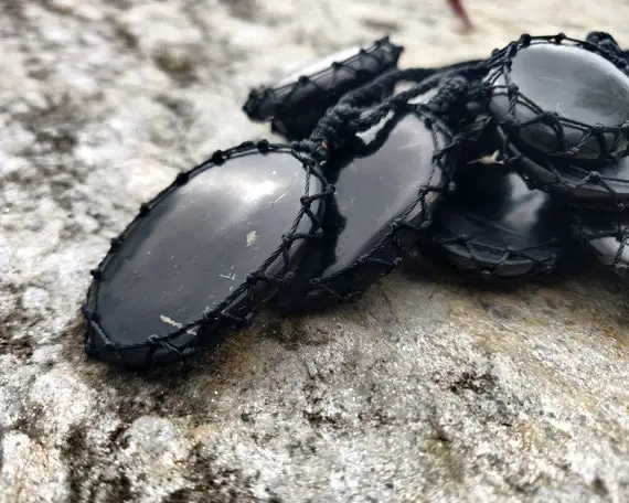 Shungite Necklace For Men/women, Spiritual Healing Crystal Pendant, Emf Protection Necklace, Black Stone Jewelry, Spiritual Gifts For Friend