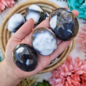 Shop Agate Stones & Crystals! Orca Agate Palmstone – Throat Chakra – Blue Agate – No. 522 | Natural genuine stones & crystals in various shapes & sizes. Buy raw cut, tumbled, or polished gemstones for making jewelry or crystal healing energy vibration raising reiki stones. #crystals #gemstones #crystalhealing #crystalsandgemstones #energyhealing #affiliate #ad
